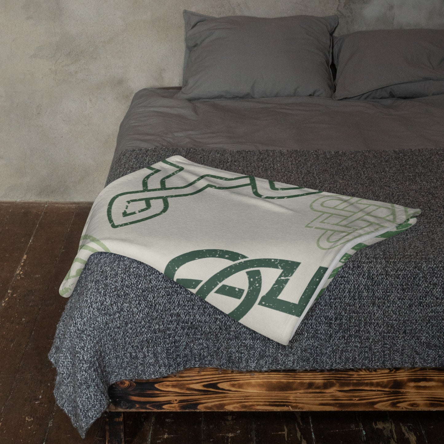 Green Celtic Throw Blanket