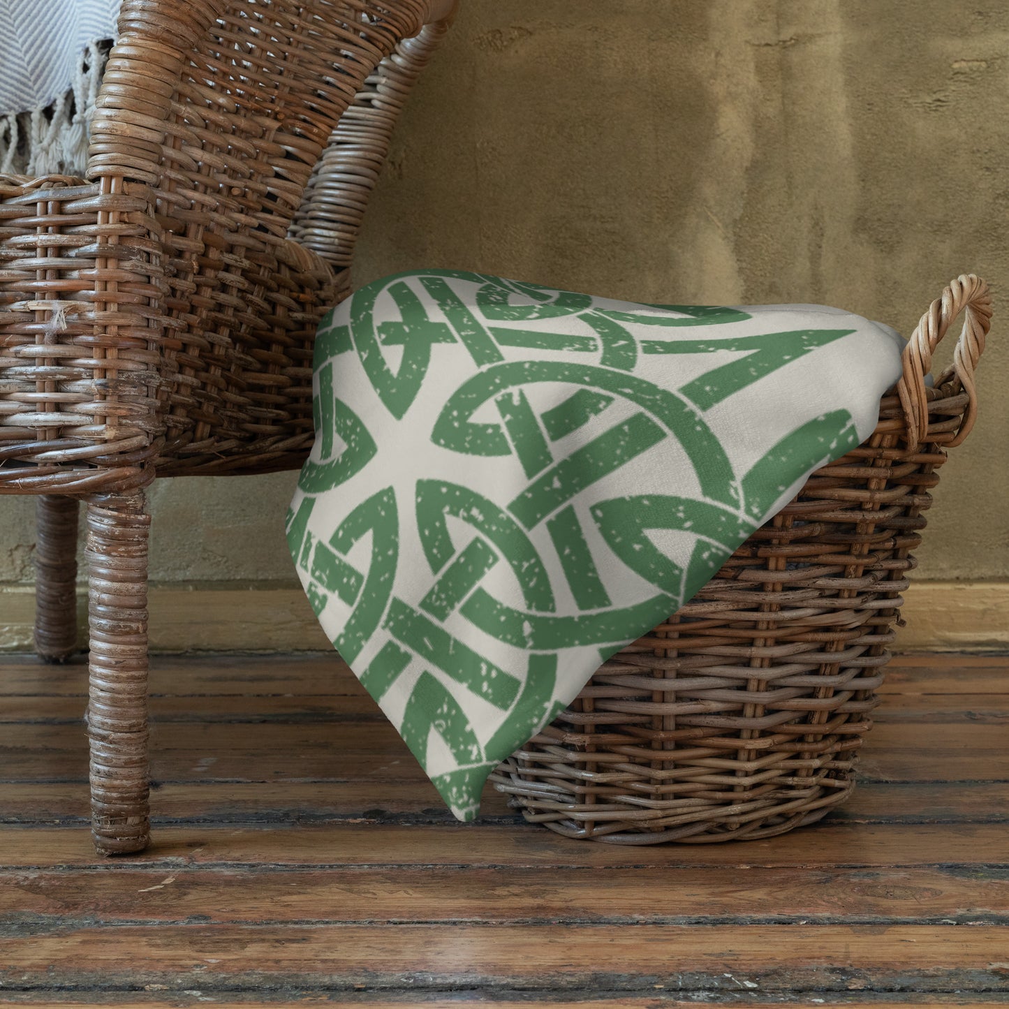 Green Celtic Throw Blanket