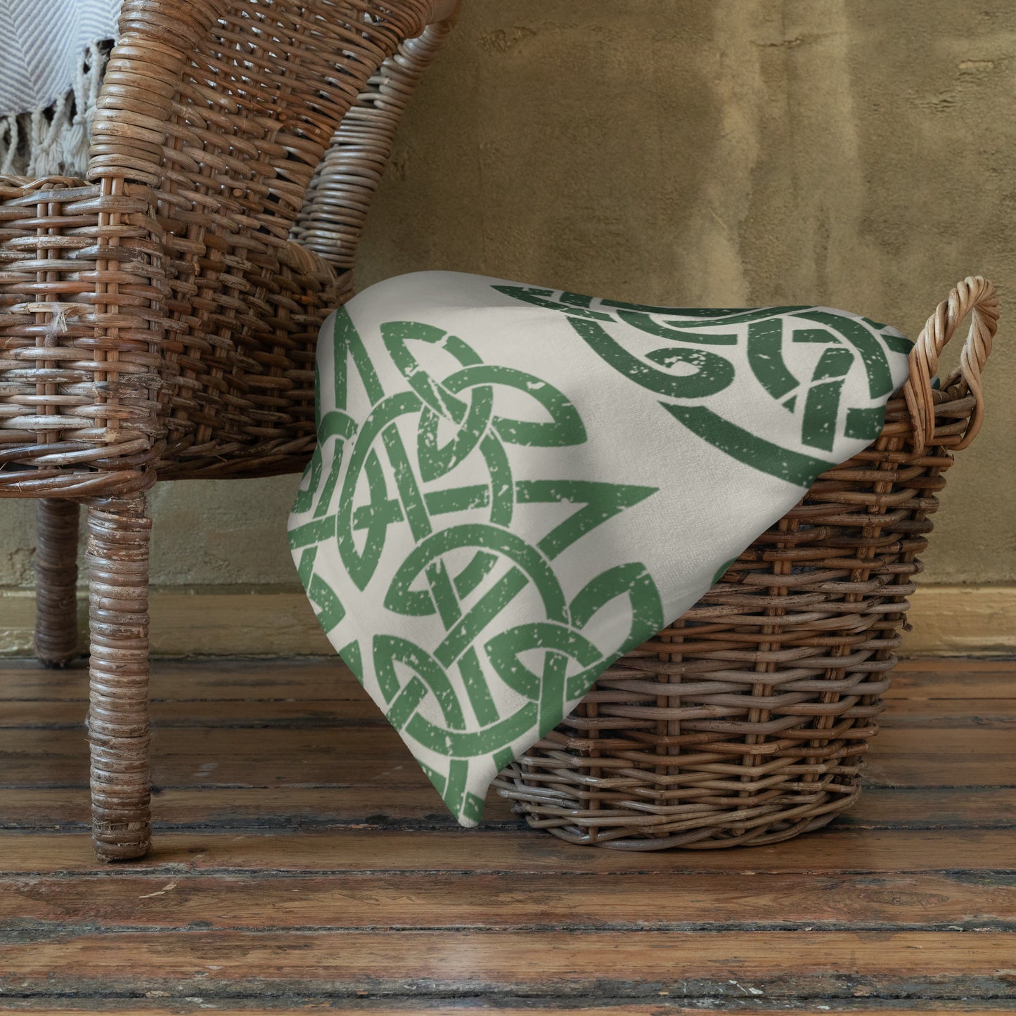 Green Celtic Throw Blanket